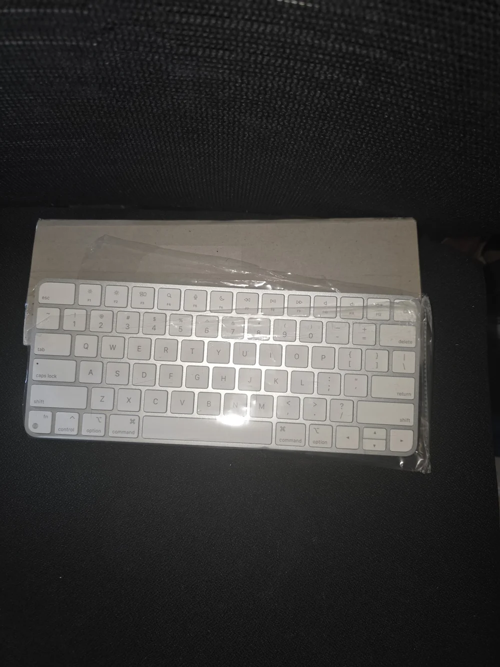 Apple White Bluetooth Compact Keyboard with Aluminum Frame